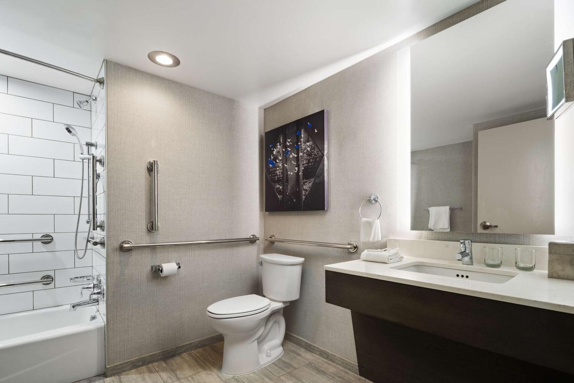 Doubletree By Hilton Pittsburgh Airport Hotel Moon Township Ngoại thất bức ảnh