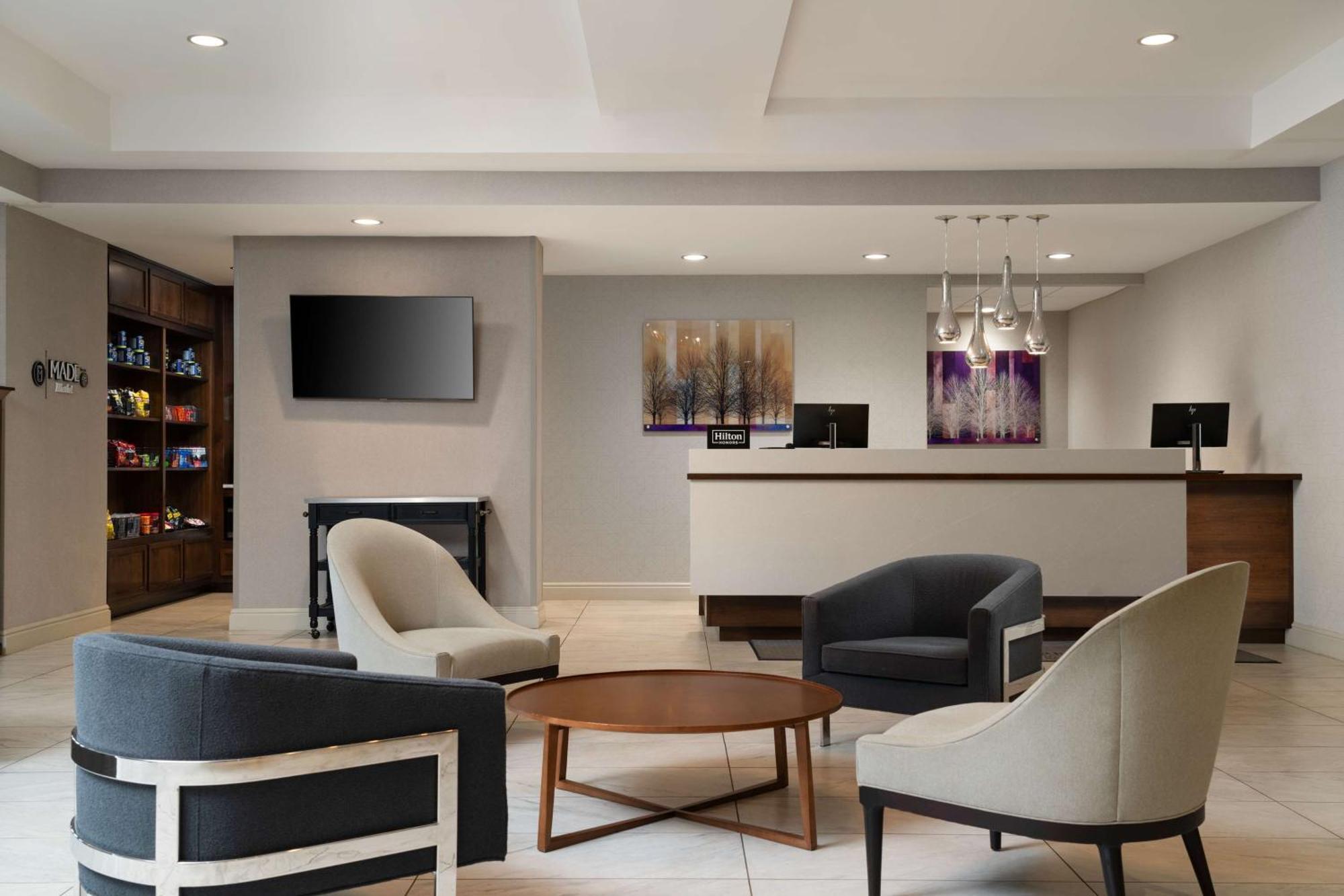 Doubletree By Hilton Pittsburgh Airport Hotel Moon Township Ngoại thất bức ảnh