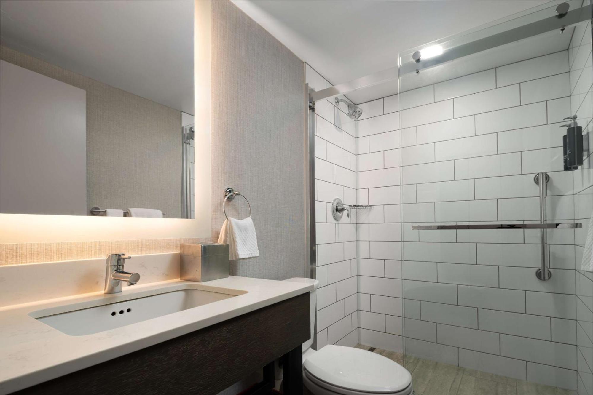 Doubletree By Hilton Pittsburgh Airport Hotel Moon Township Ngoại thất bức ảnh